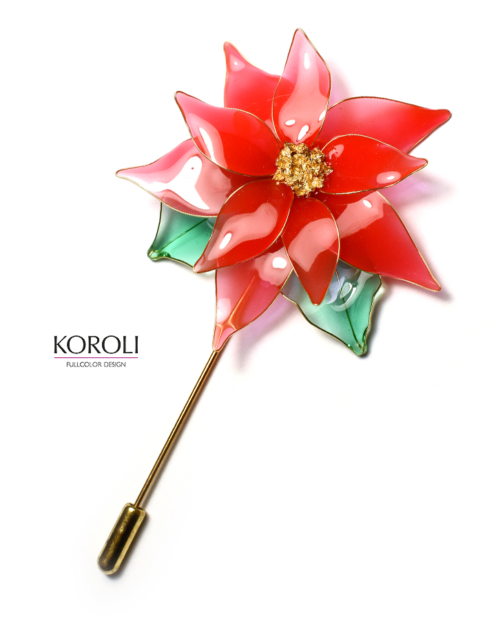 CHRISTMAS STAR brooch in resin and metal wire