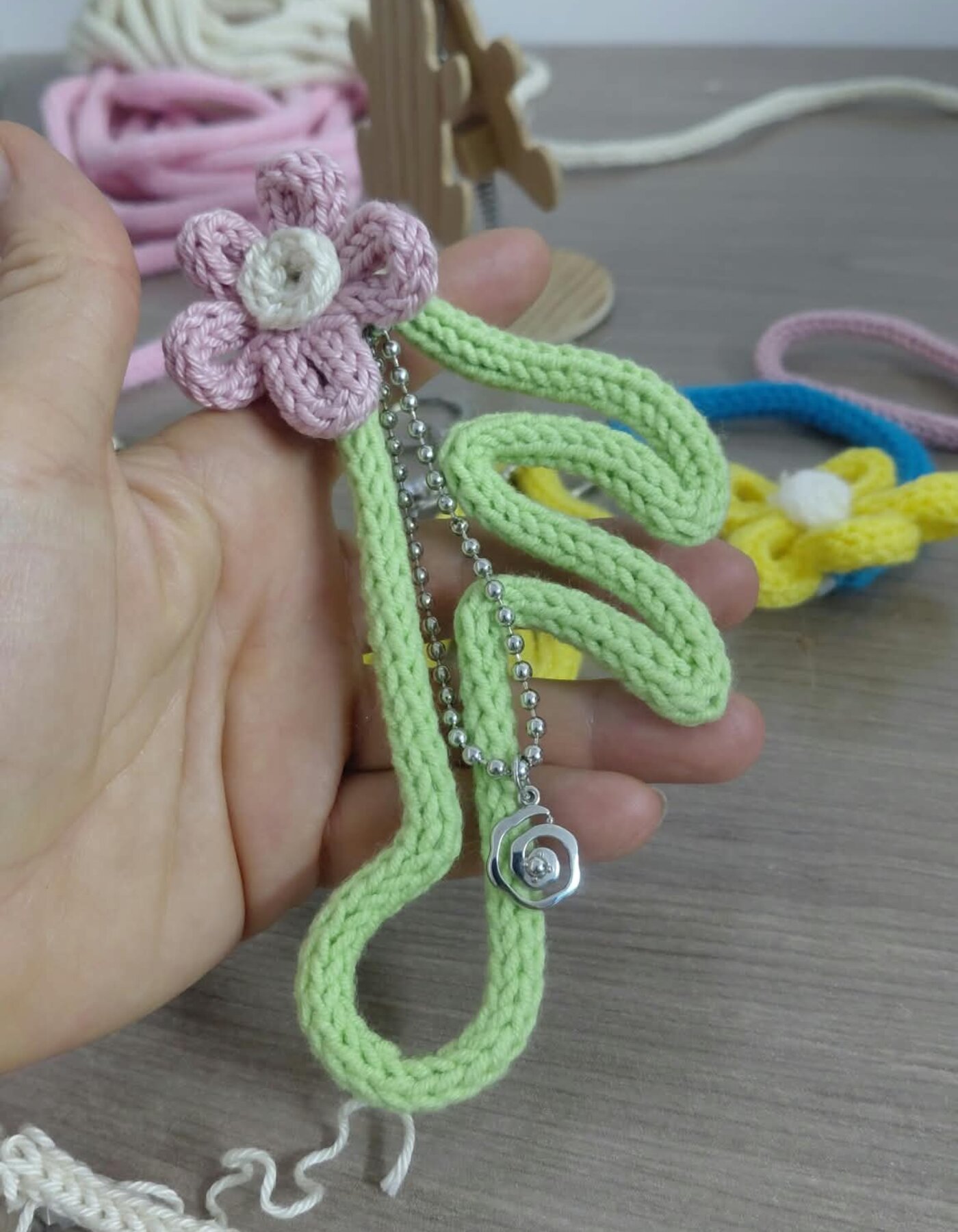 Create a Tricotin Keyring with FiloForma Shaping Frame