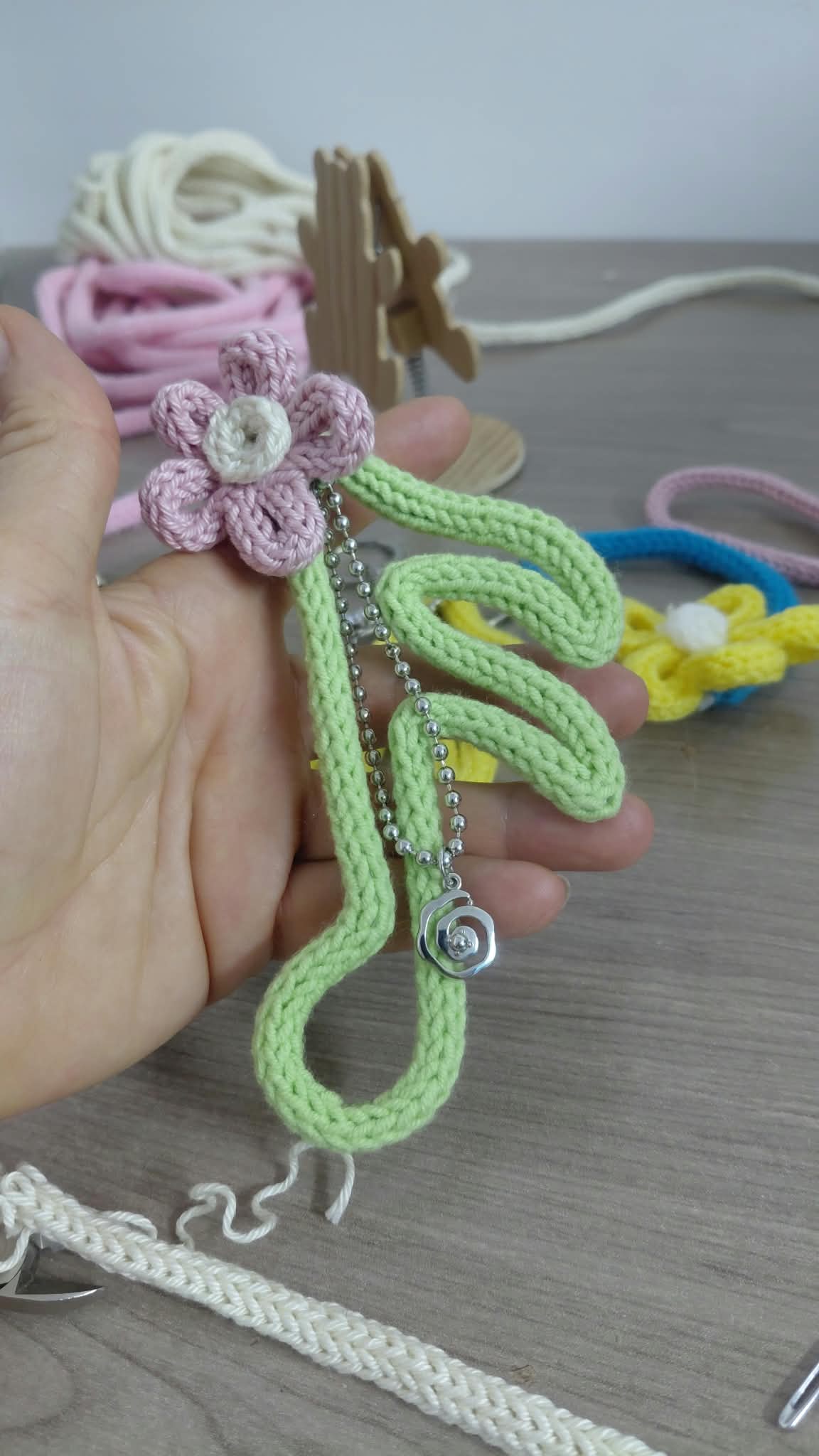 Create a Tricotin Keyring with FiloForma Shaping Frame