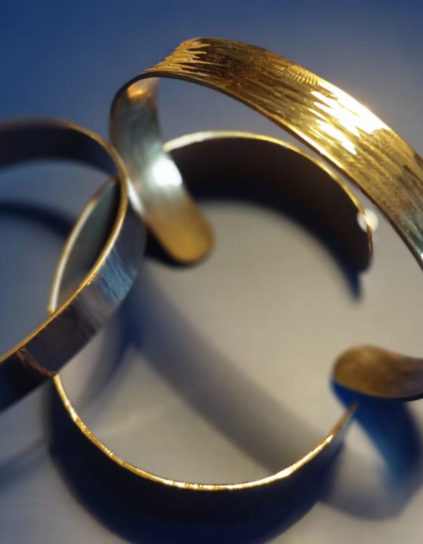 make your customized bronze bracelet