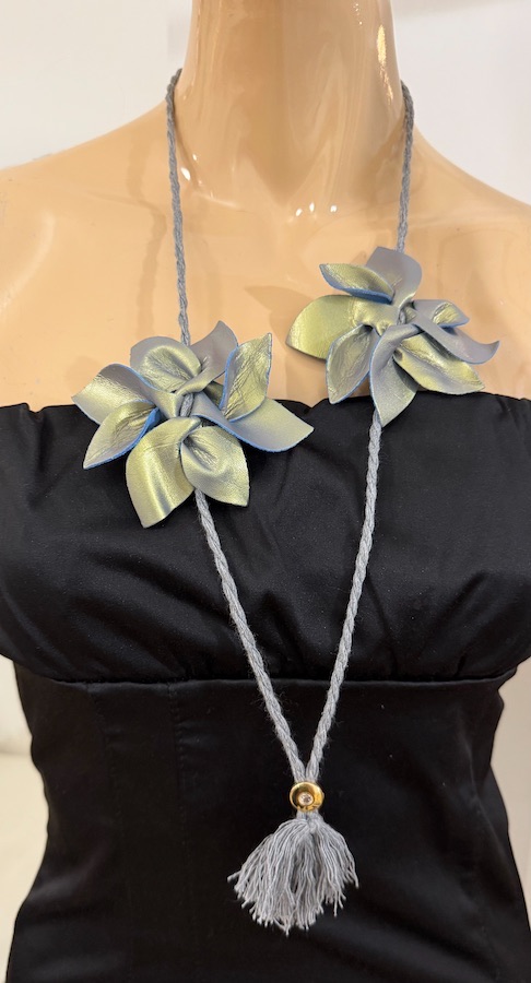 COLLANA A DUE FIORI