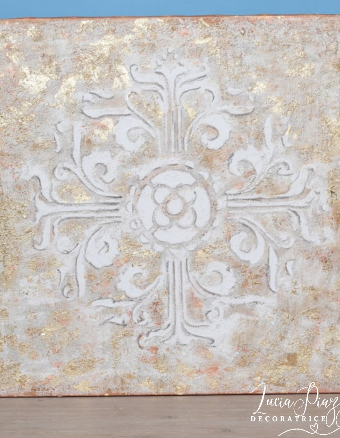 Tela Materica stile delabre con inserti in foglia oro