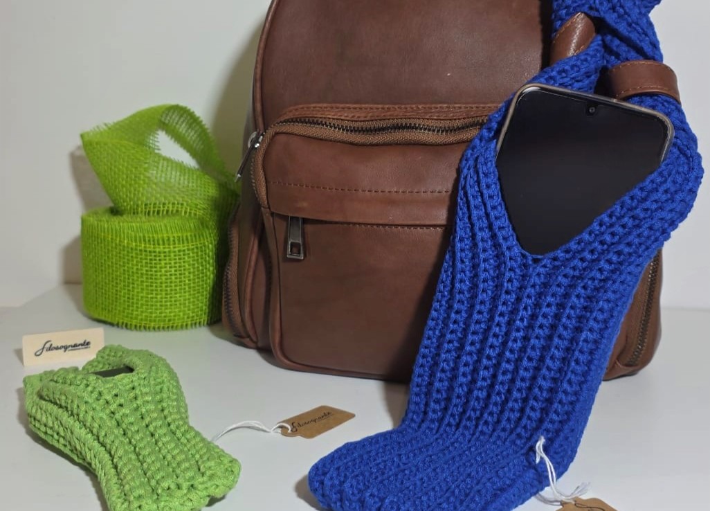 Calza "PORTACUFFIETTE" +  KIT per smartphone