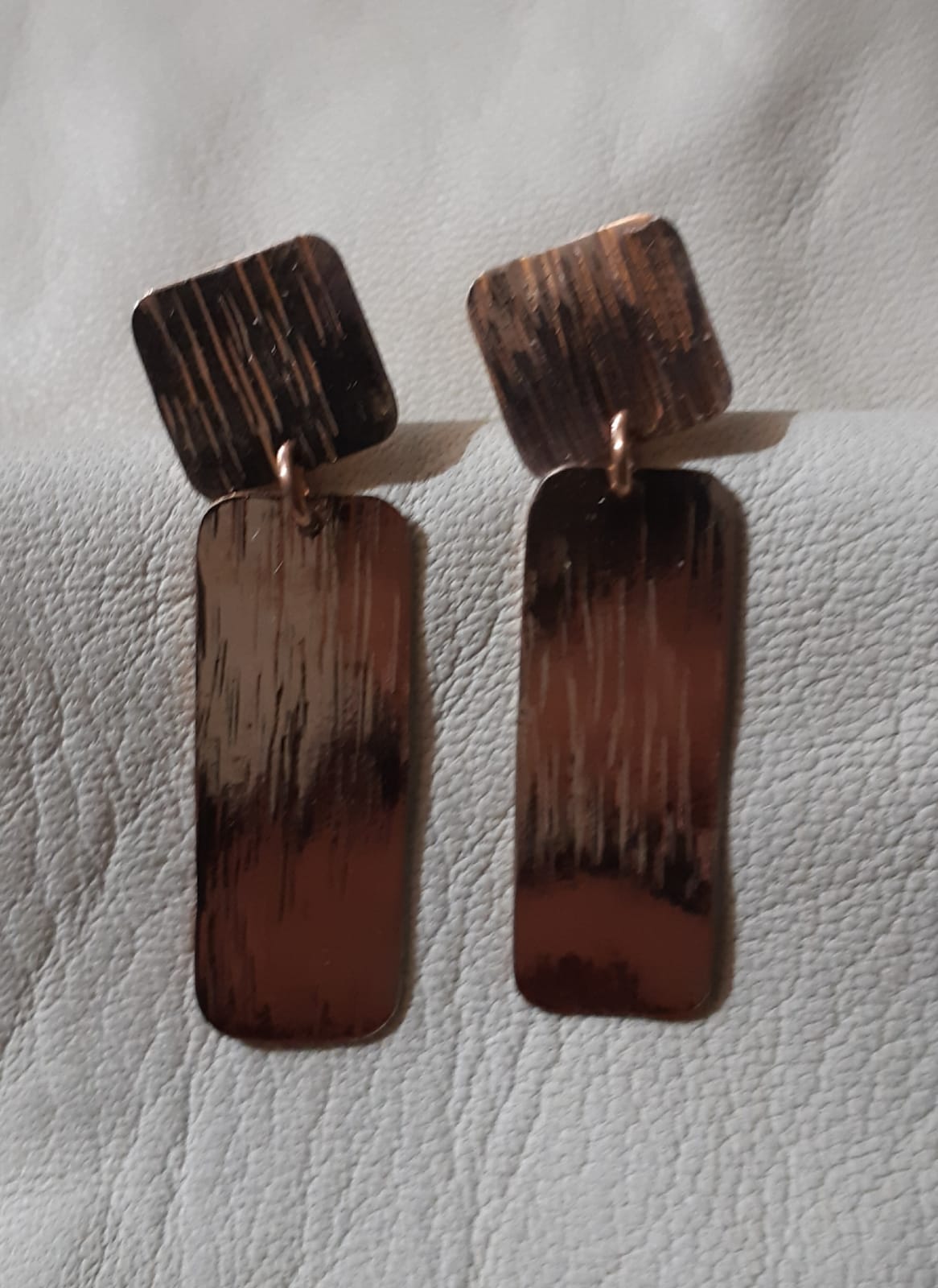 orecchini in bronzo martellato