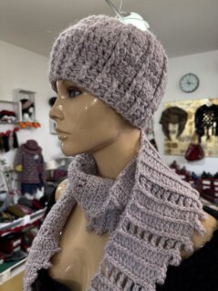 CREAZIONI ARTIGIANALI ALL'UNCINETTO