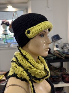 CREAZIONI ARTIGIANALI ALL'UNCINETTO