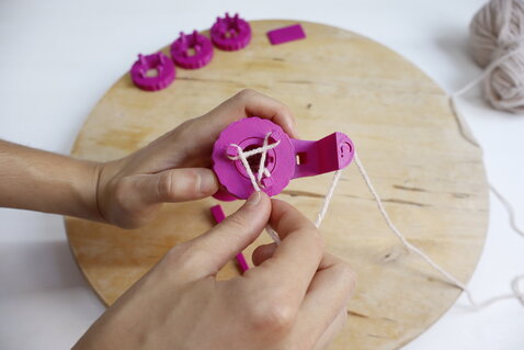 Tina – Manual Knitting Mill